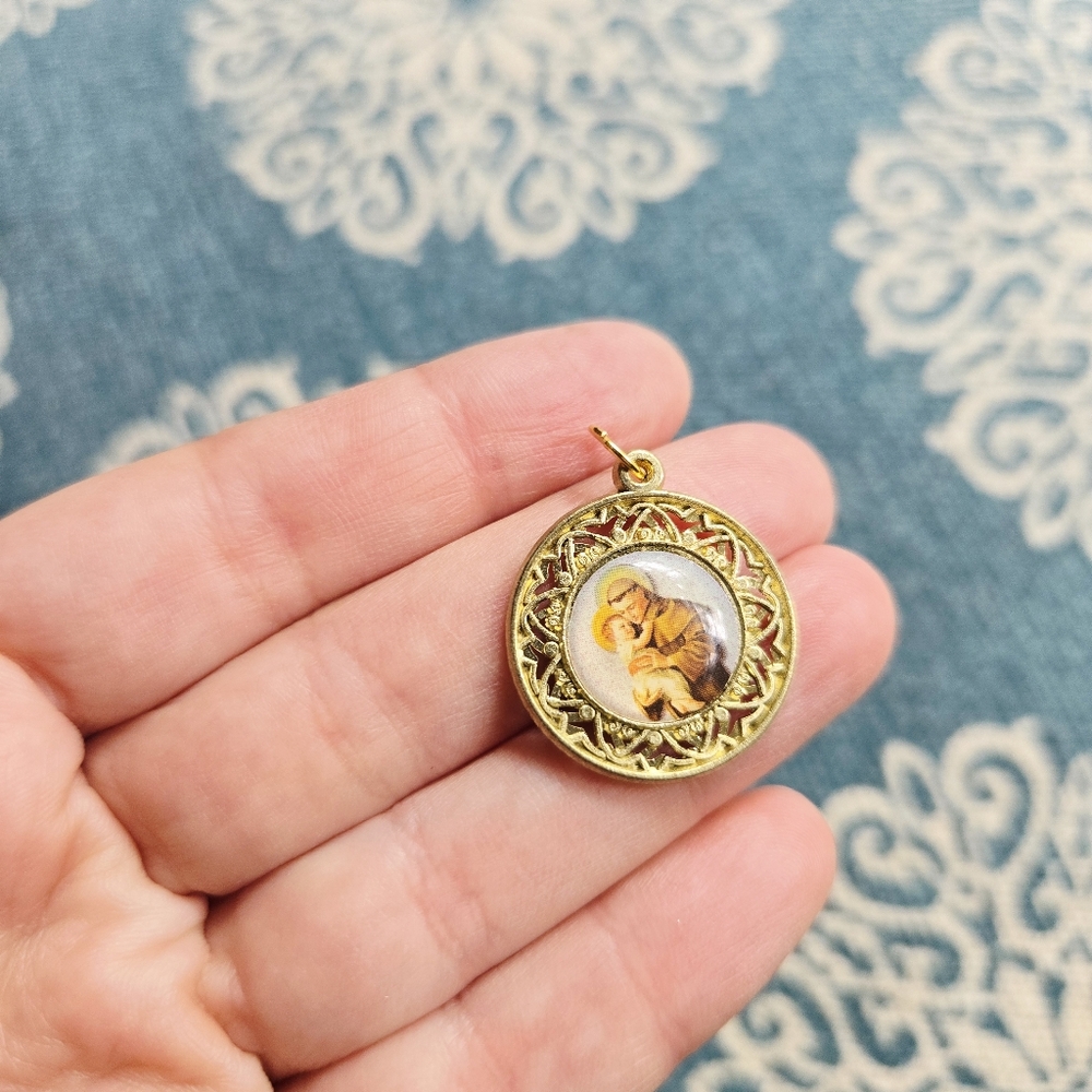 Vintage Dainty Gold Saint St Anthony Medallion Medal Pendant